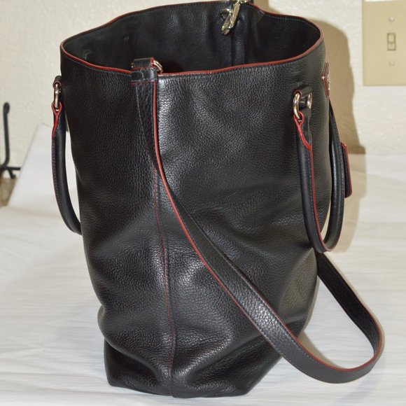 New Prada Crossbody Tote in Silver Perfect Thickness Italian Leather W Tags - Picture 9 of 12